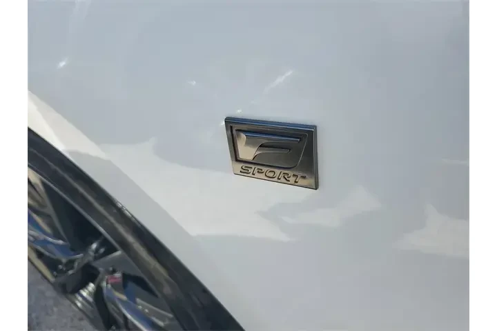Lexus IS 350 2024 F SPORT De image 5