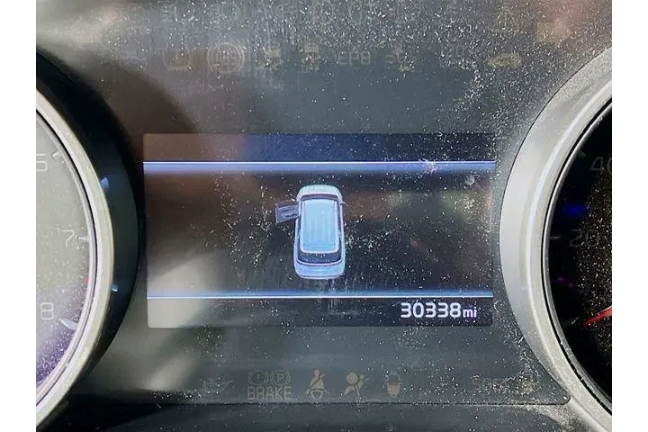 $36975 : Kia Carnival 2024 EX 4dr Min image 9