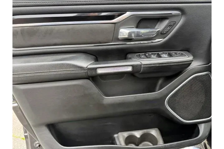 $29999 : Ram 1500 2019 4x4 Laramie 4d image 8