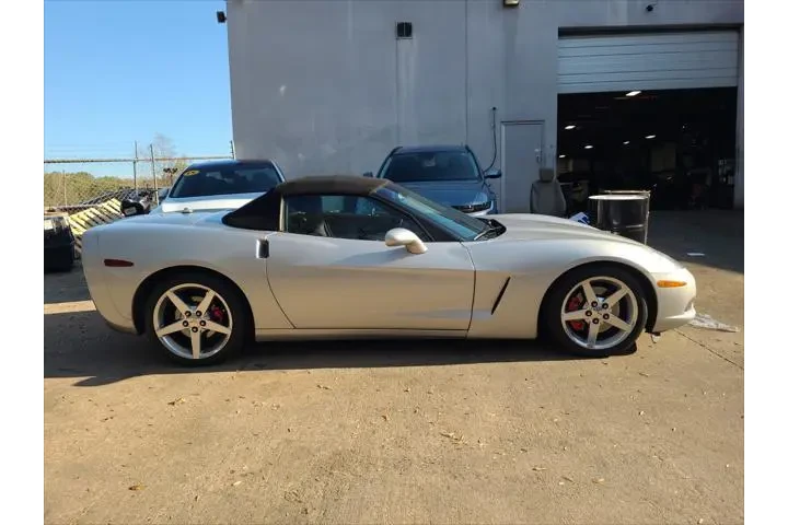 $24990 : Chevrolet Corvette 2005 2dr image 4