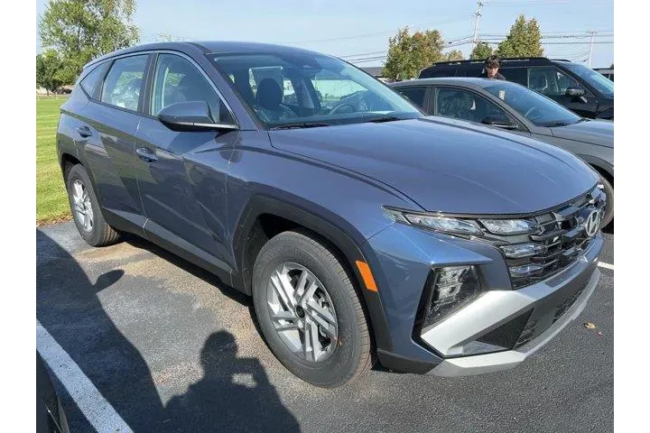 $23692 : Hyundai TUCSON 2025 SE 4dr S image 2