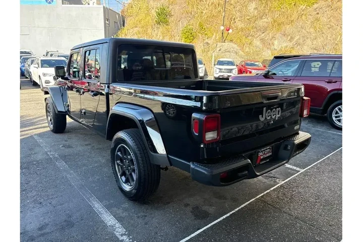 $36388 : Jeep Gladiator 2023 4x4 Over image 5