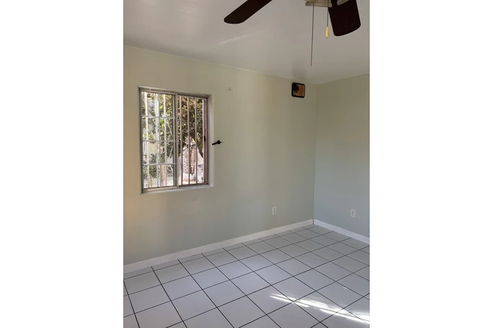 $1400 : Estudio de renta image 7