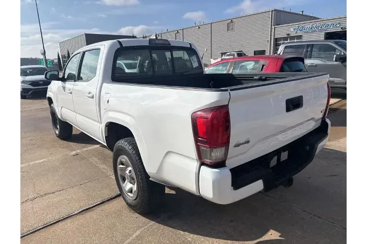 $27995 : Toyota Tacoma 2018 4x4 TRD P image 4