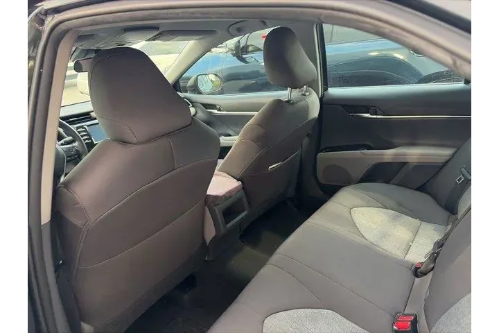 $17995 : Toyota Camry 2019 LE 4dr Sed image 5