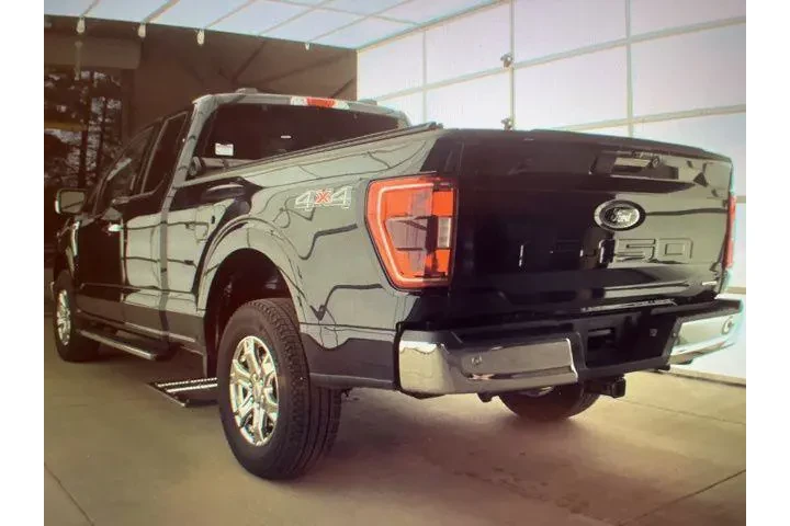 $39899 : Ford F-150 2023 4x4 XLT 4dr image 3