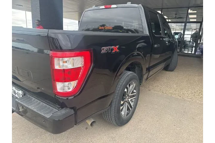 $32903 : Ford F-150 2023 4x2 XL 4dr S image 6