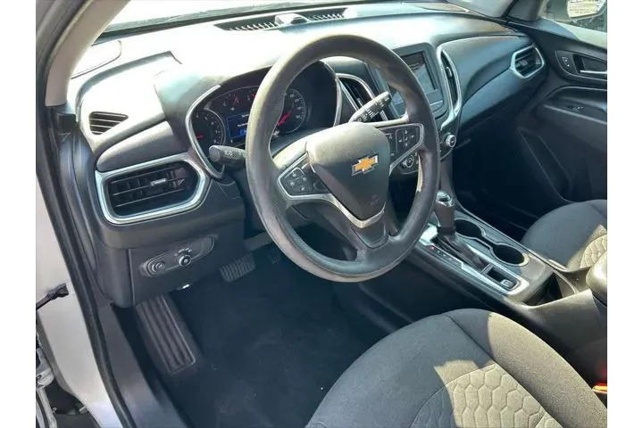 $10649 : Chevrolet Equinox 2019 4x4 L image 10