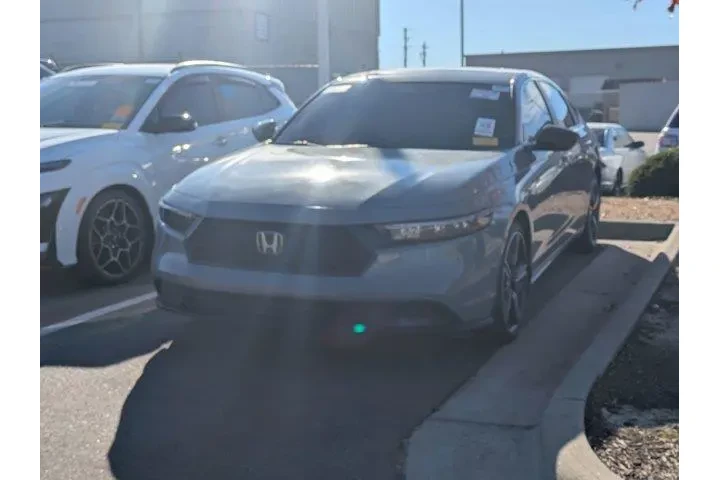 $29250 : Honda Accord Hybrid 2024 Spo image 4