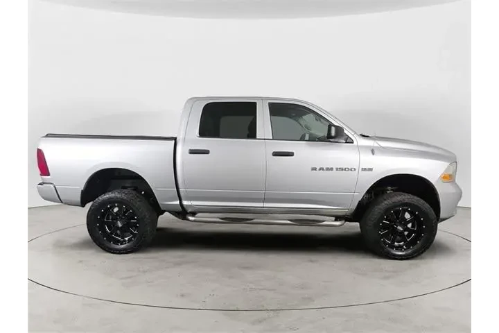 $15981 : Ram 1500 2012 4x4 ST 4dr Cre image 5
