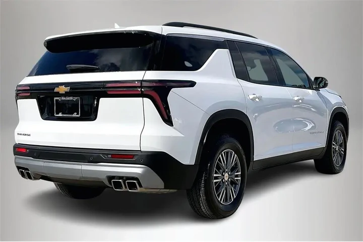 Chevrolet Traverse 2025 LT 4 image 5