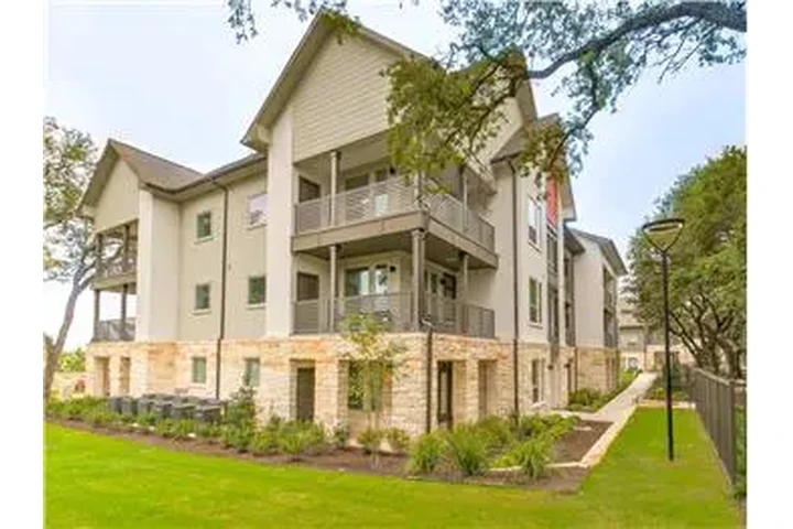 $1730 : Rental property with 2 bedro image 7