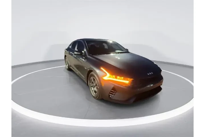 $21659 : Kia K5 2022 LXS 4dr Sedan image 2