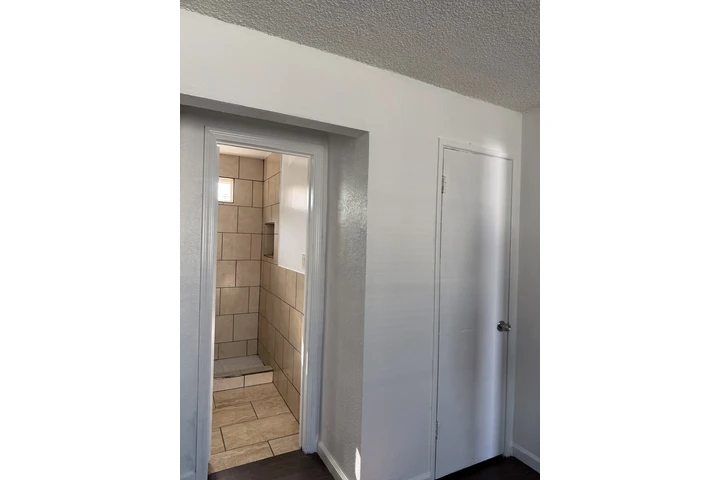 $1750 : DEPARTAMENTO  EN RENTA image 4