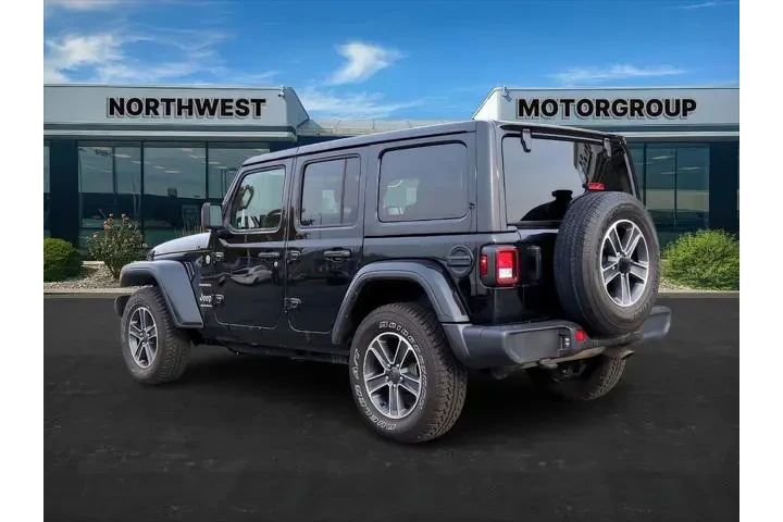 $31477 : Jeep Wrangler 2023 4x4 Sahar image 3