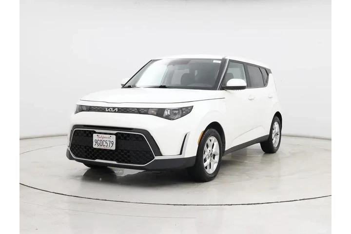 $16998 : Kia Soul 2023 S 4dr Crossove image 4