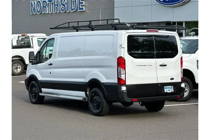 Ford Transit 2019 250 3dr SW image 4