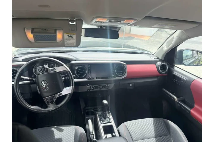 $25800 : "TACOMA SR5 " image 4