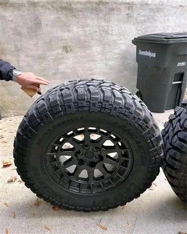 $2000 : Jeep parts for sale near me image 1