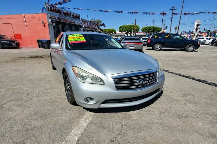 $2000 : Infiniti M37 image 2