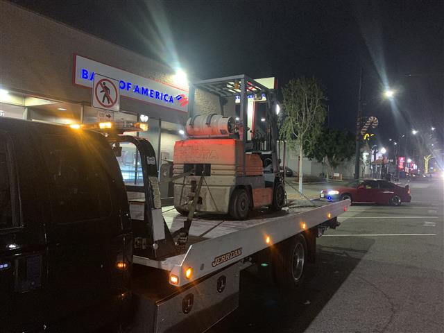 24/7 Ayala’s towing service image 2