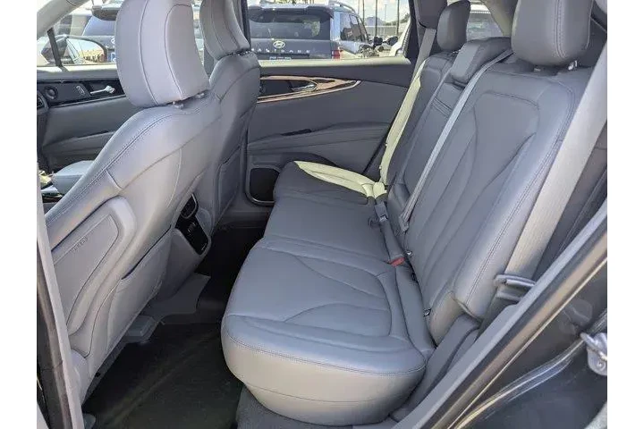 $39995 : Lincoln Nautilus 2022 Reserv image 8