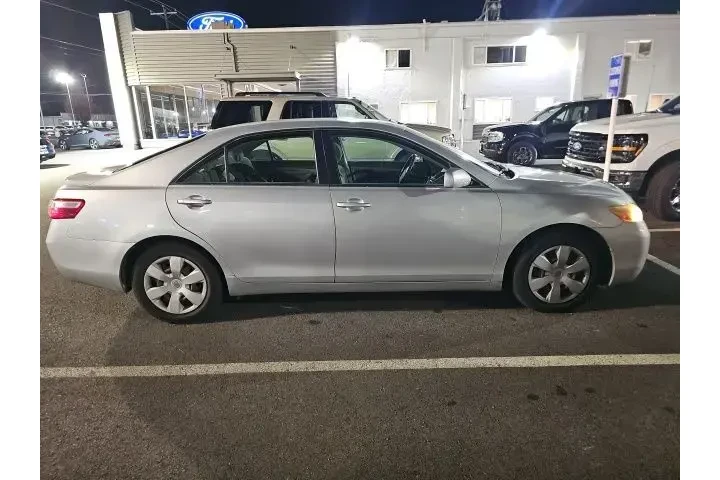 $7989 : Toyota Camry 2007 CE 4dr Sed image 4