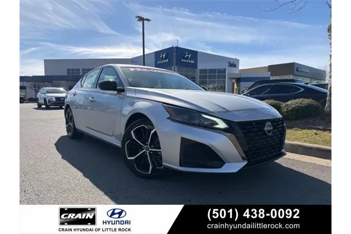 $21903 : Nissan Altima 2024 2.5 SR 4d image 1