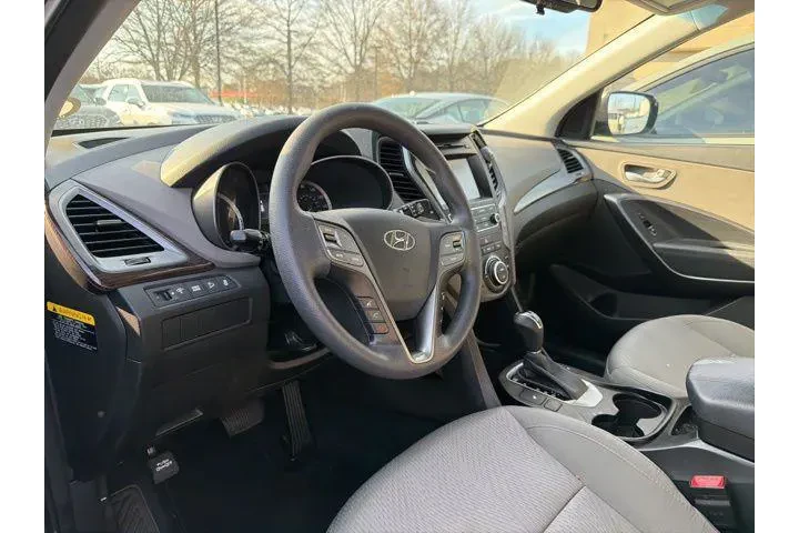 $15735 : Hyundai SANTA FE Sport 2018 image 9