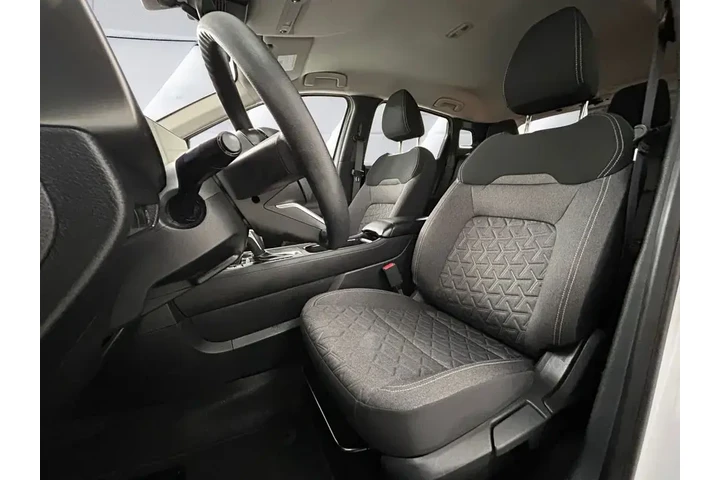 $20891 : Nissan Kicks 2025 SV 4dr Cro image 8