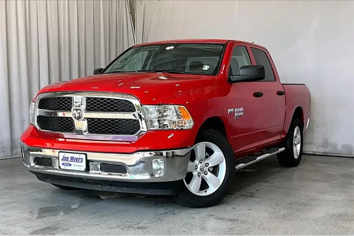 $34931 : Ram 1500 Classic 2024 4x4 Tr image 2
