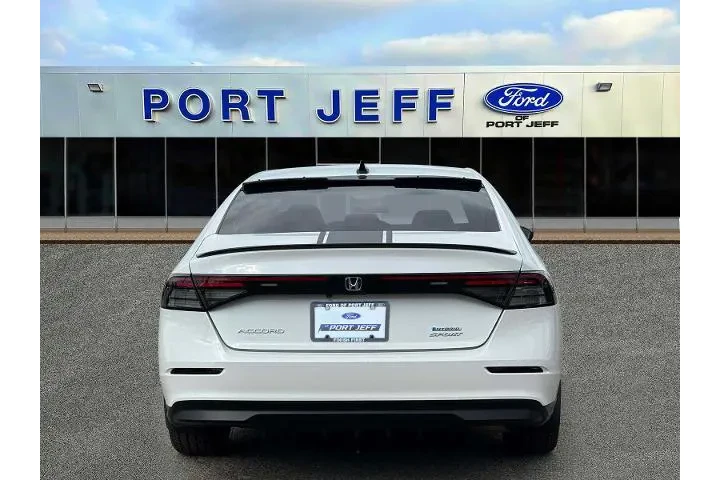 $21995 : Honda Accord Hybrid 2024 Spo image 6