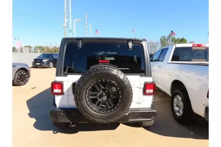 $16911 : Jeep Wrangler Unlimited 2018 image 10