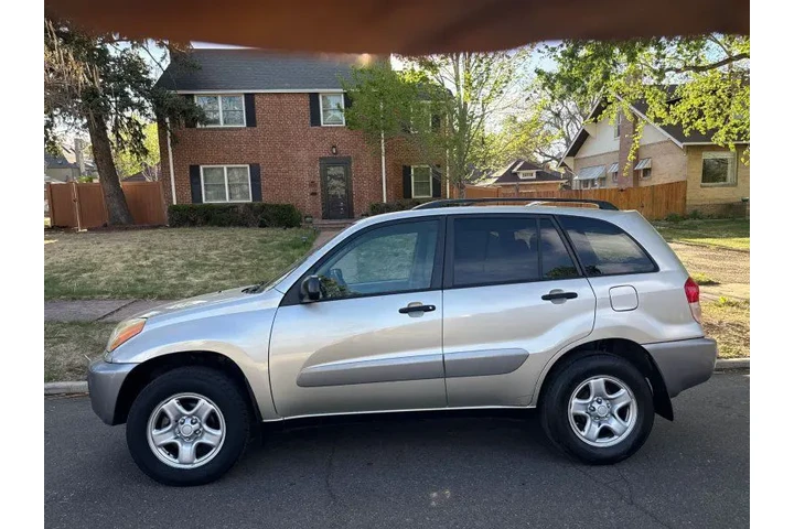 $9495 : 2003 RAV4 image 3
