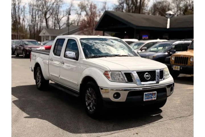 $9995 : 2016 Frontier SL image 7