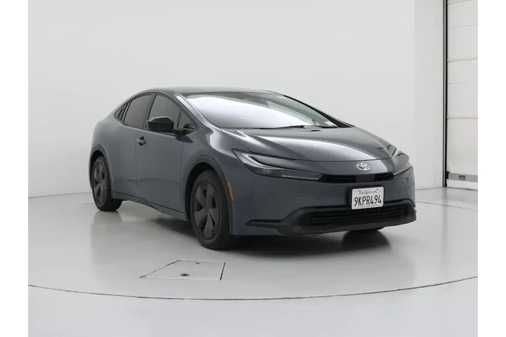 $26998 : Toyota Prius 2024 LE 4dr Hat image 1