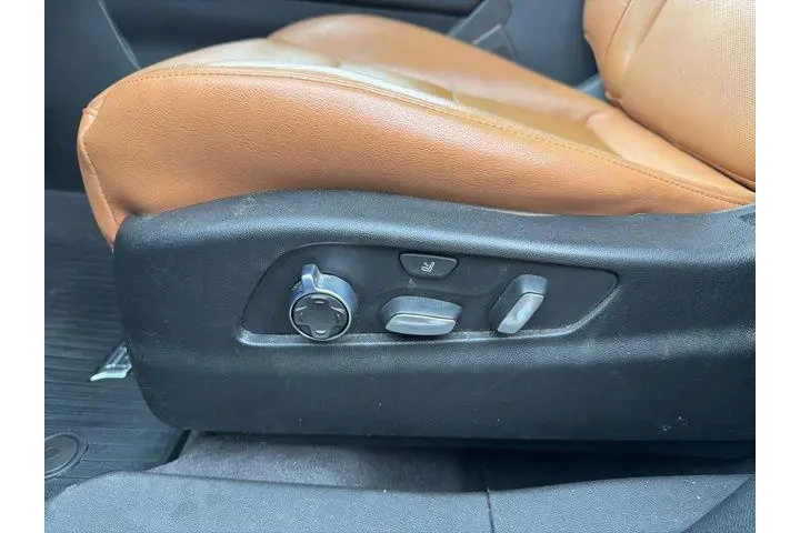 $23164 : Cadillac XT4 2021 Premium Lu image 9