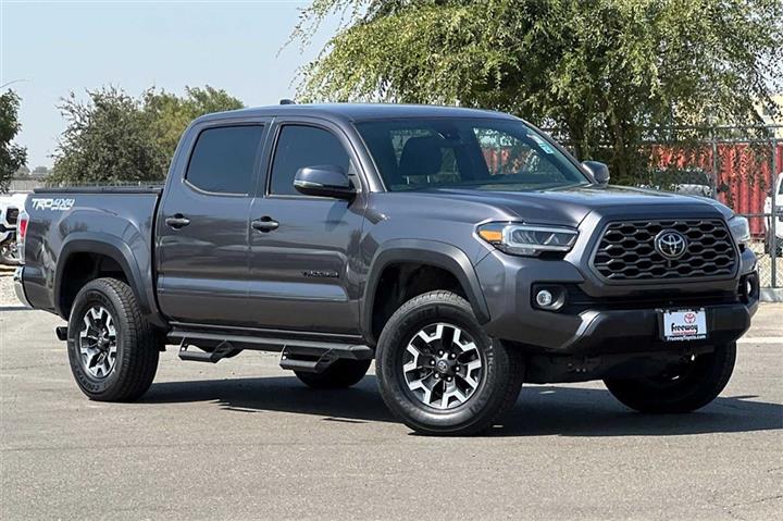 $38850 : Tacoma TRD Off-Road image 2