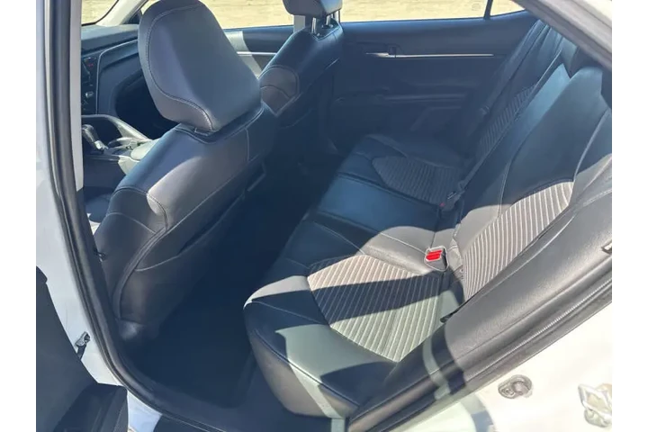 $18999 : 2022 Camry SE Nightshade image 8
