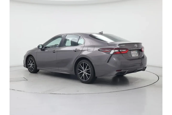 $27998 : Toyota Camry 2023 SE 4dr Sed image 2