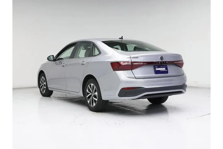 $20998 : Volkswagen Jetta 2025 S 4dr image 2