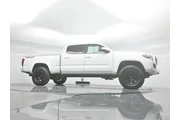 $27500 : Toyota Tacoma 2018 4x4 TRD S thumbnail