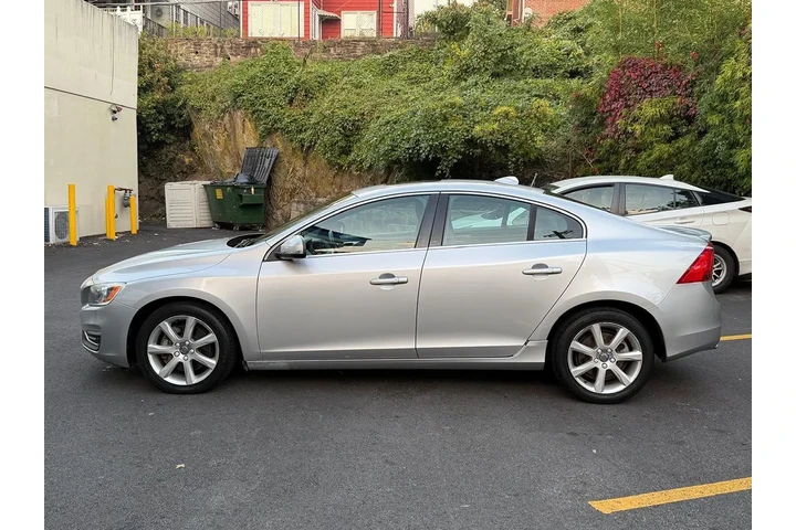 $11995 : 2016 S60 T5 Premier image 9