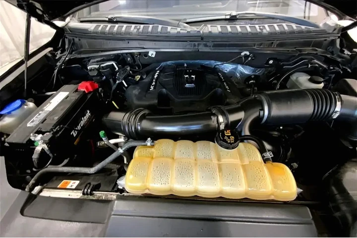 $29782 : Lincoln Navigator L 2018 4x4 image 8