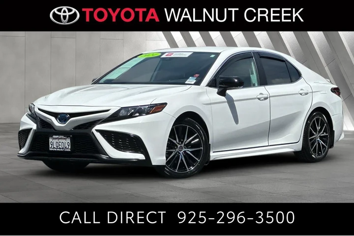 $27900 : Toyota Camry Hybrid 2024 SE image 3