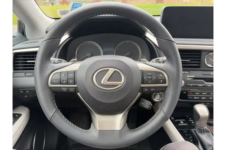 $60 : Lexus RX 350 2022 AWD 4dr SU image 5