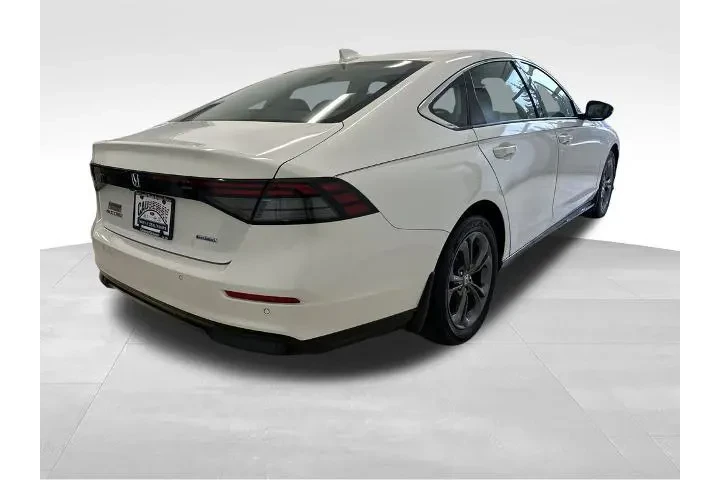 $27498 : Honda Accord Hybrid 2023 EX- image 7