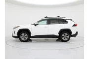 $32998 : Toyota RAV4 2024 AWD XLE 4dr thumbnail