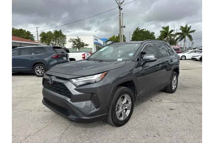 $26988 : Toyota RAV4 2023 XLE 4dr SUV image 7