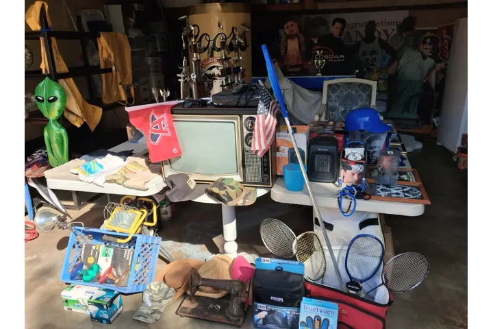 HUGE MOVING  BACKYARD SALE! image 6